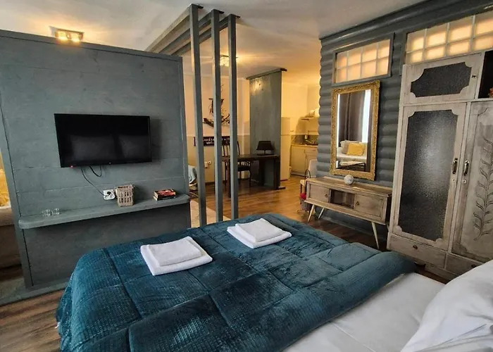 Moodsolutionsskg * Salonic